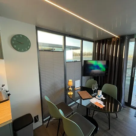 Hausboot Fjord Baltica Mit Dachterrasse In Barth