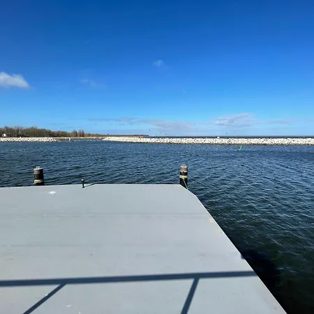 Hausboot Fjord Baltica Mit Dachterrasse In *