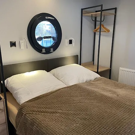 Hausboot Fjord Baltica Mit Dachterrasse In Hotel na wodzie